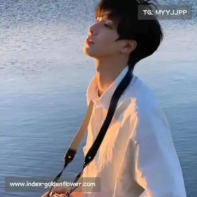 薄香绮